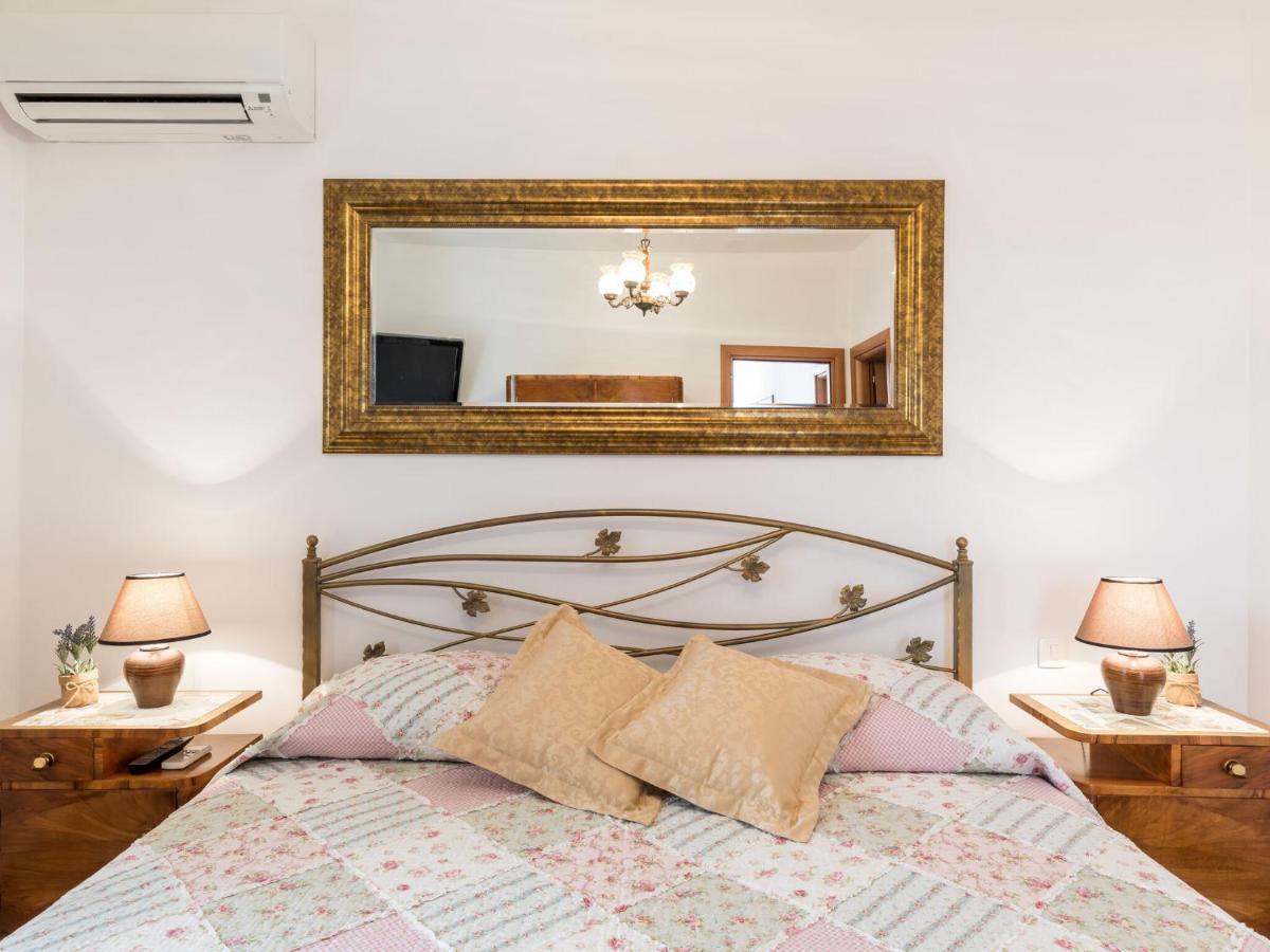 Luxurious Villa In Selca With Pool Esterno foto