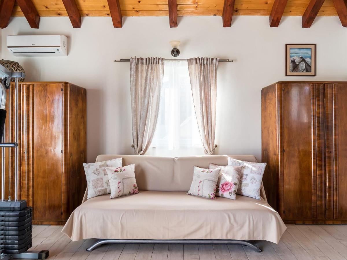 Luxurious Villa In Selca With Pool Esterno foto